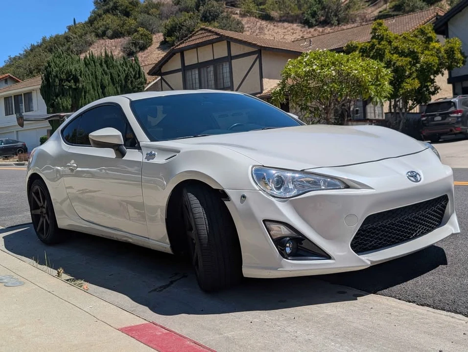 2016 Scion FR-S - Image 3 of 9