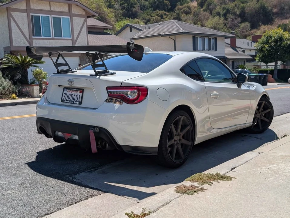 2016 Scion FR-S - Image 4 of 9