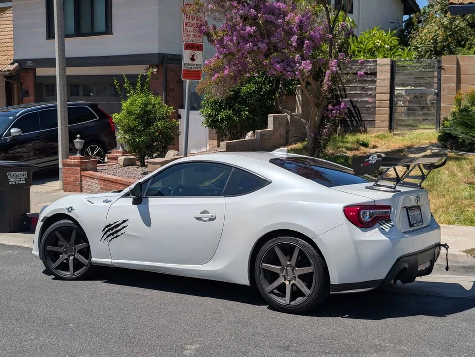 2016 Scion FR-S - Image 5 of 9