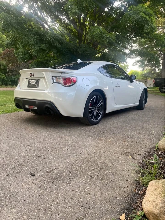 2016 Scion FR-S - Image 2 of 7