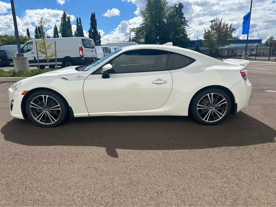 2016 Scion FR-S - Image 8 of 18