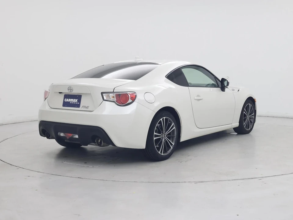 2016 Scion FR-S - Image 9 of 24