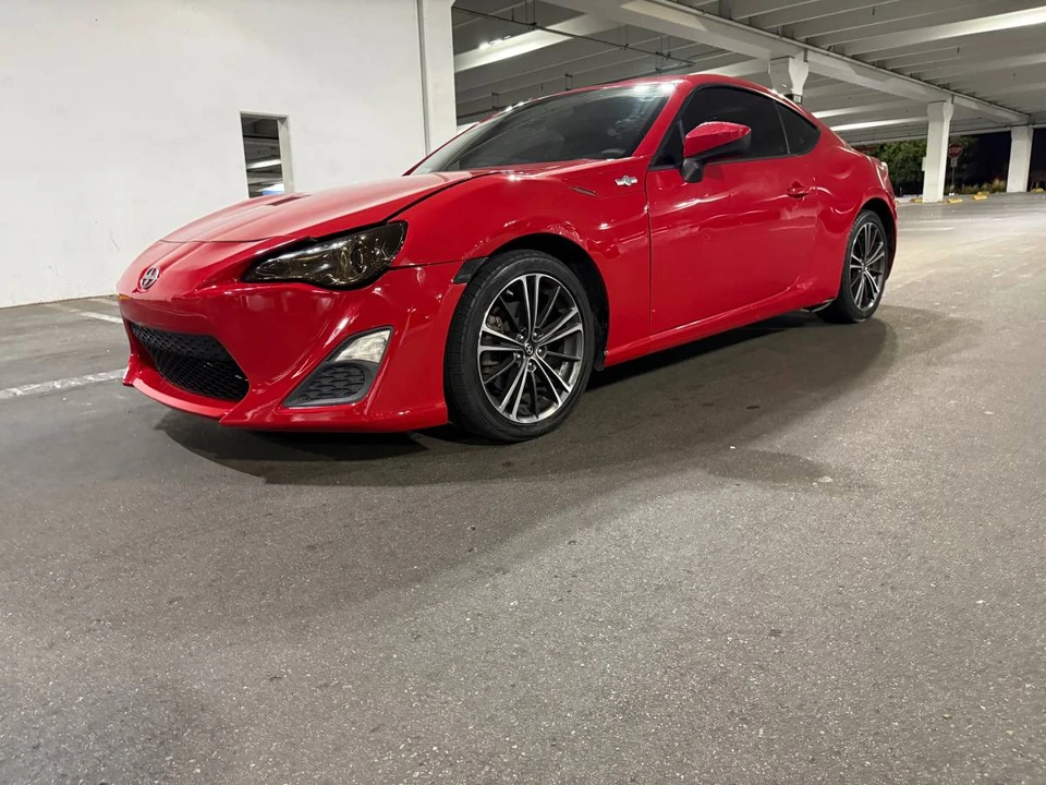 2016 Scion FR-S - Image 3 of 11