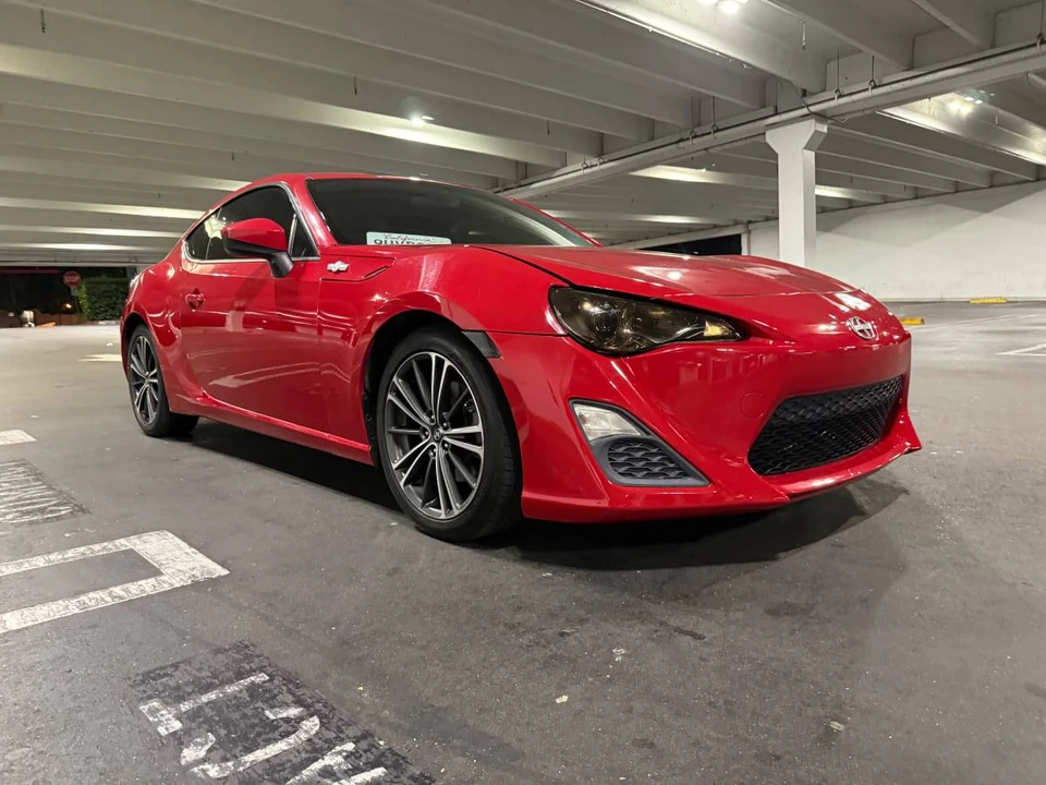 2016 Scion FR-S - Image 4 of 11