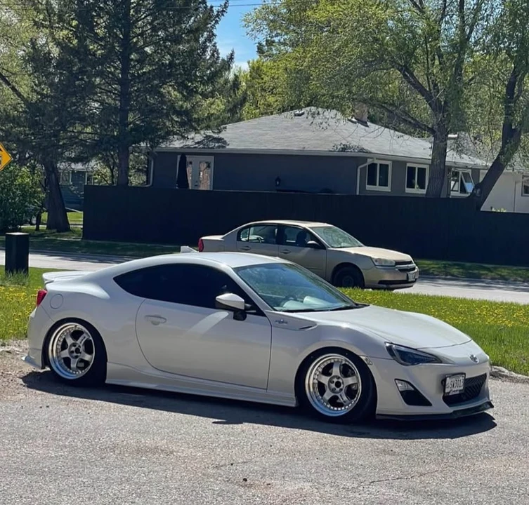 2016 Scion FR-S - Image 2 of 4