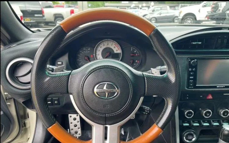 2016 Scion FR-S - Image 8 of 12
