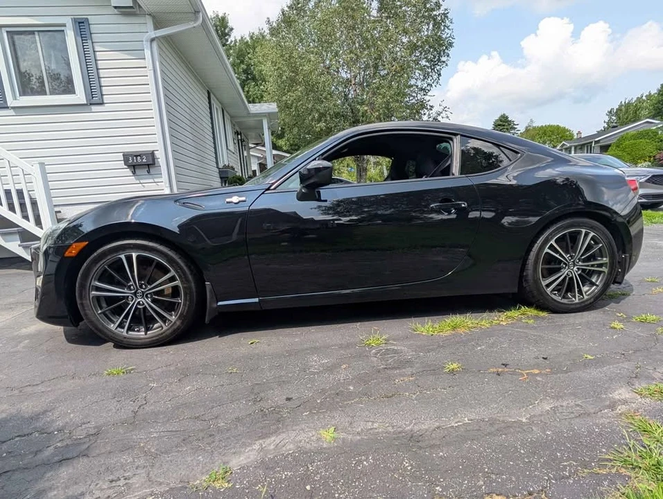 2016 Scion FR-S - Image 2 of 8