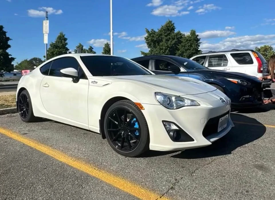 2016 Scion FR-S - Image 3 of 10