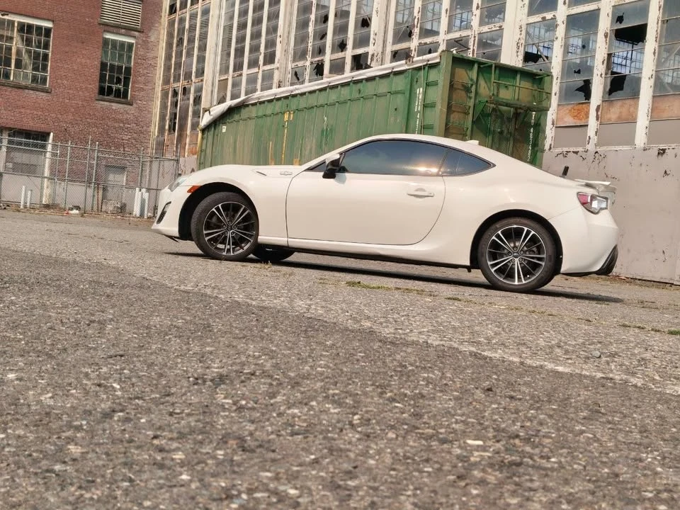 2016 Scion FR-S - Image 3 of 15