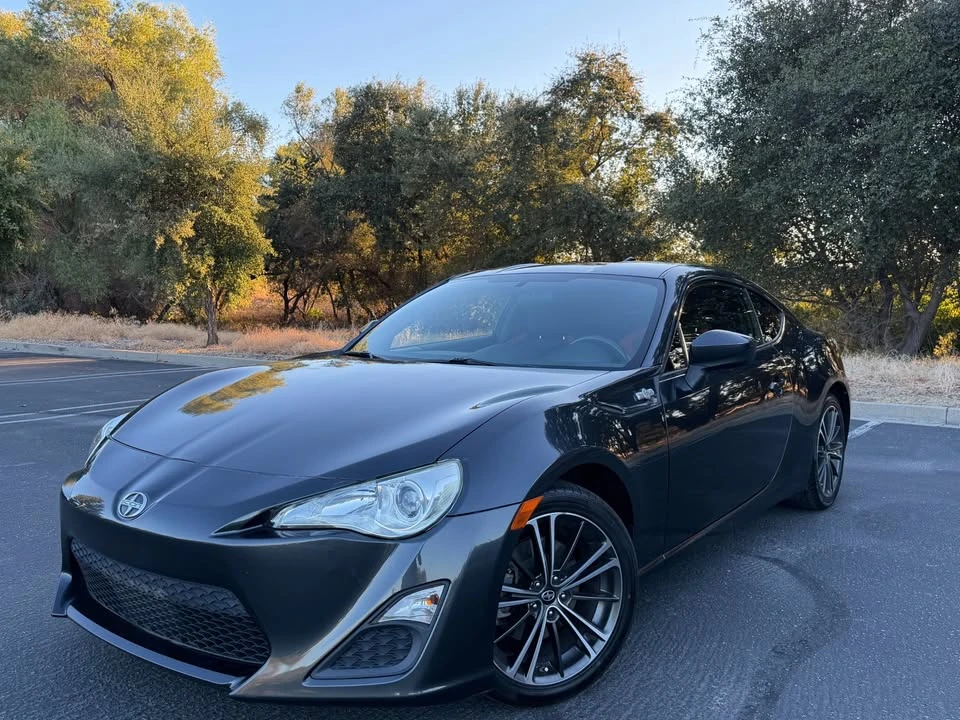 2016 Scion FR-S - Image 2 of 20
