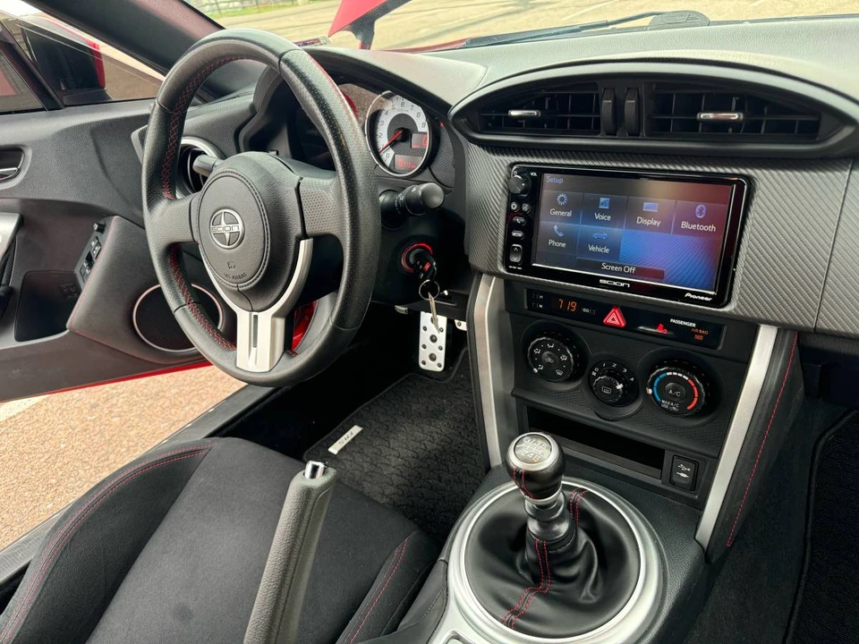 2016 Scion FR-S - Image 19 of 24