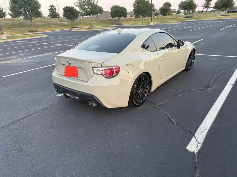 2016 Scion FR-S - Image 4 of 15