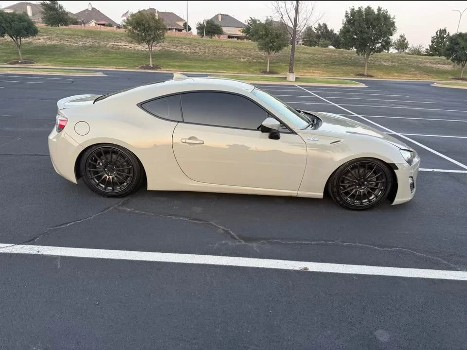 2016 Scion FR-S - Image 2 of 15