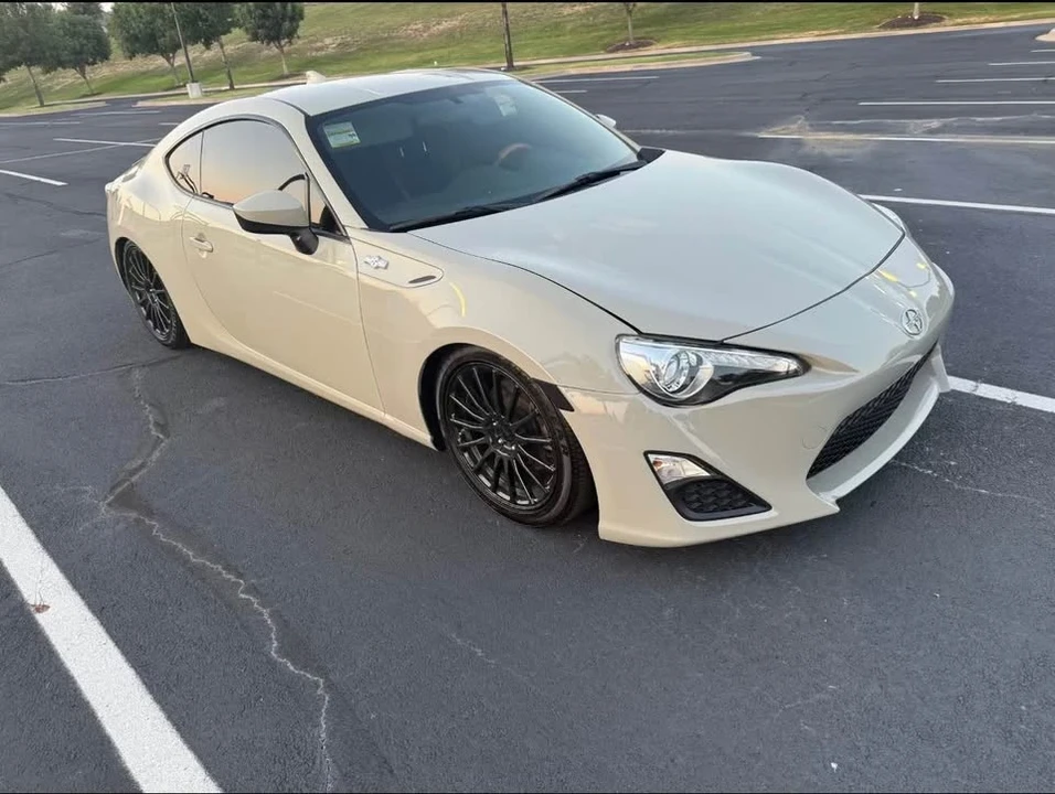 2016 Scion FR-S - Image 3 of 15