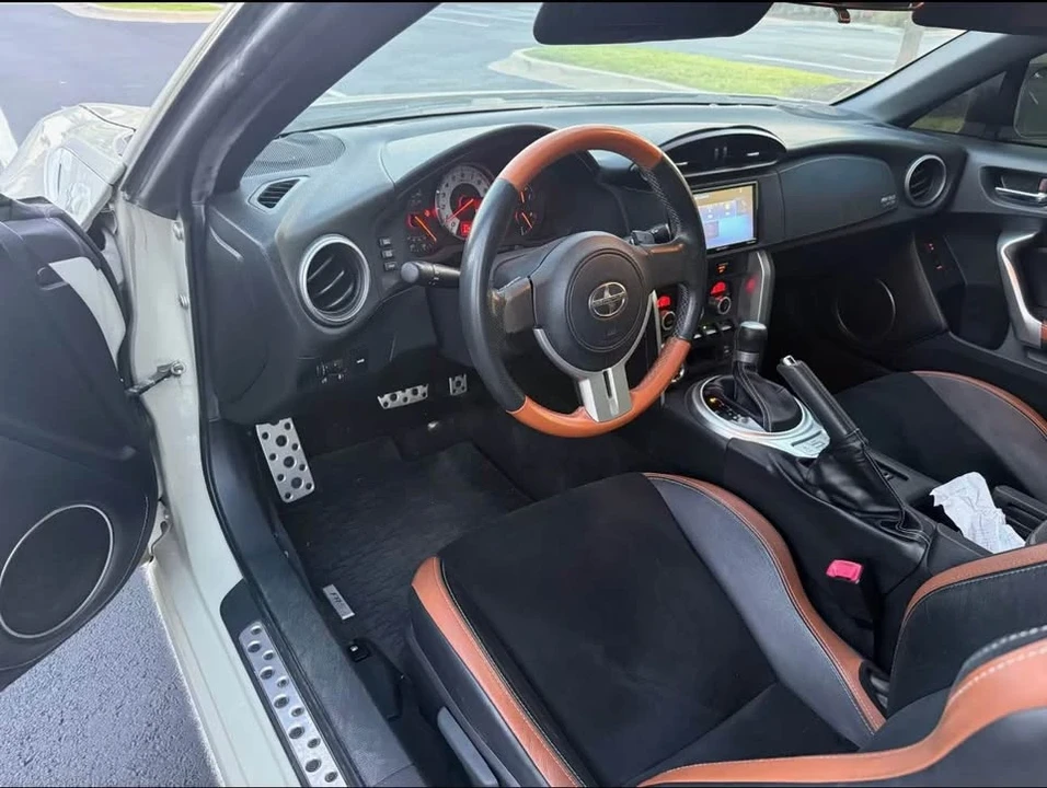 2016 Scion FR-S - Image 12 of 15