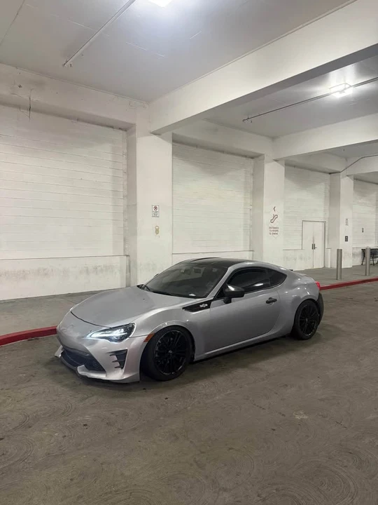 2016 Scion FR-S - Image 3 of 9