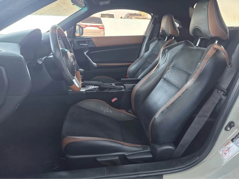 2016 Scion FR-S - Image 7 of 7