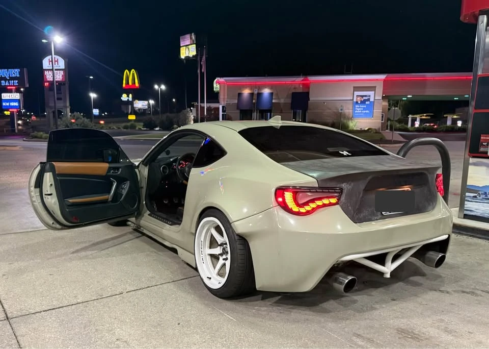 2016 Scion FR-S - Image 2 of 4