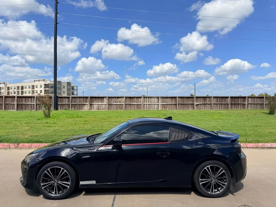 2016 Scion FR-S - Image 2 of 11