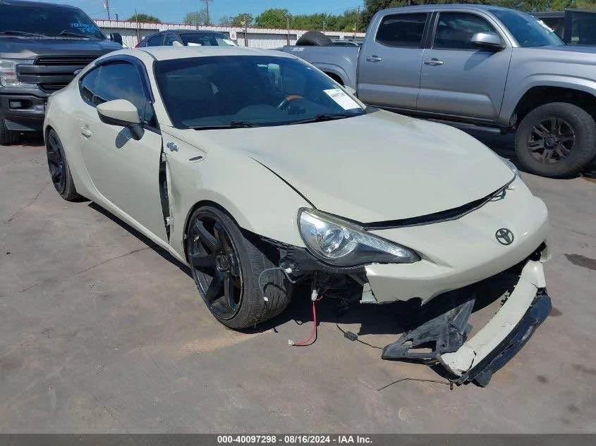2016 Scion FR-S - Image 10 of 12