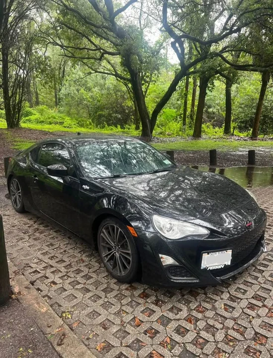 2016 Scion FR-S - Image 2 of 15