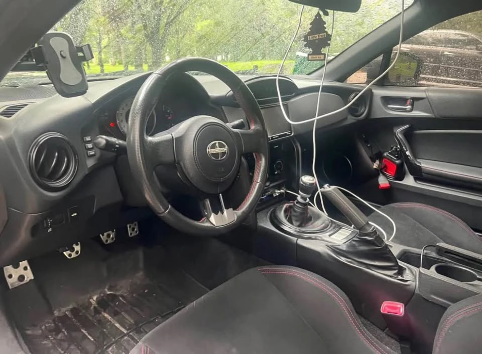 2016 Scion FR-S - Image 8 of 15