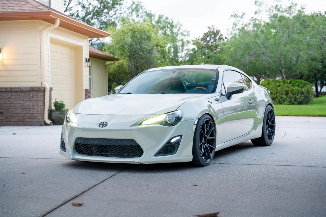 2016 Scion FR-S - Image 8 of 31