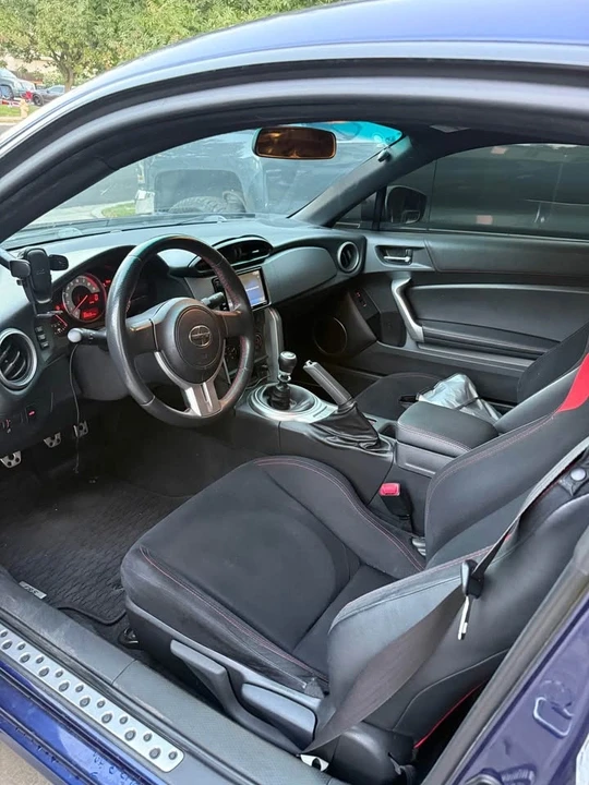 2016 Scion FR-S - Image 8 of 9