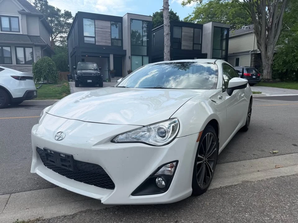 2016 Scion FR-S - Image 2 of 8