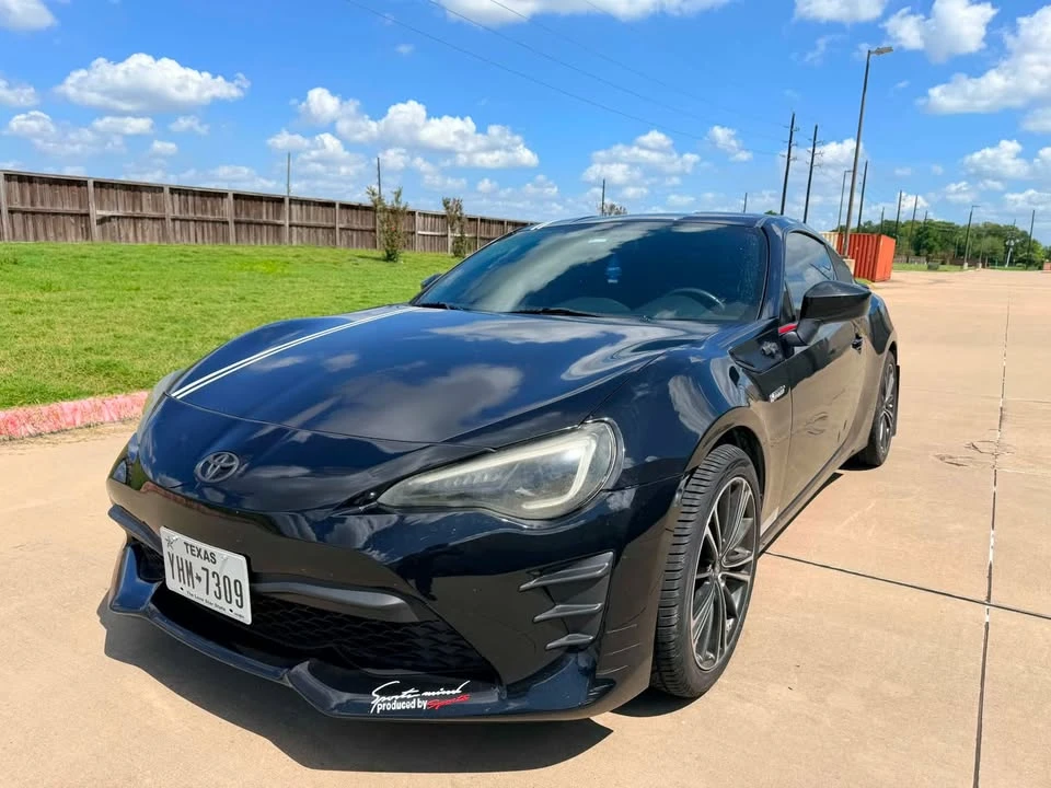 2016 Scion FR-S - Image 2 of 8