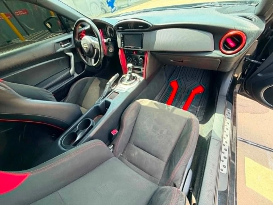 2016 Scion FR-S - Image 7 of 8