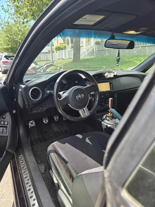 2016 Scion FR-S - Image 5 of 7