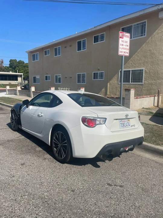2016 Scion FR-S - Image 2 of 7