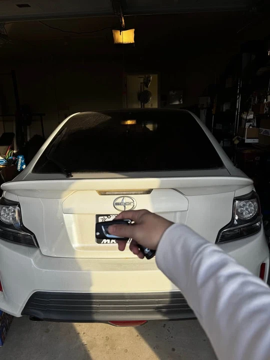 2016 Scion tC - Image 3 of 4