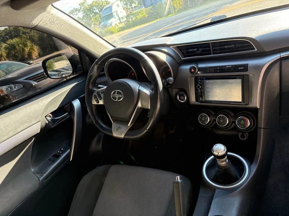 2016 Scion tC - Image 4 of 8