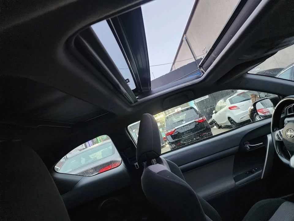 2016 Scion tC - Image 6 of 7