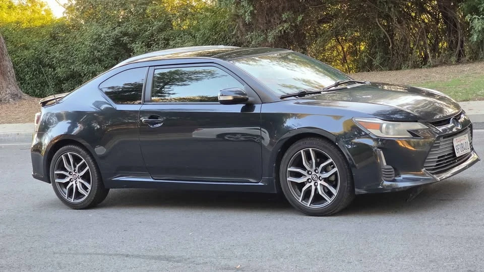 2016 Scion tC - Image 4 of 13