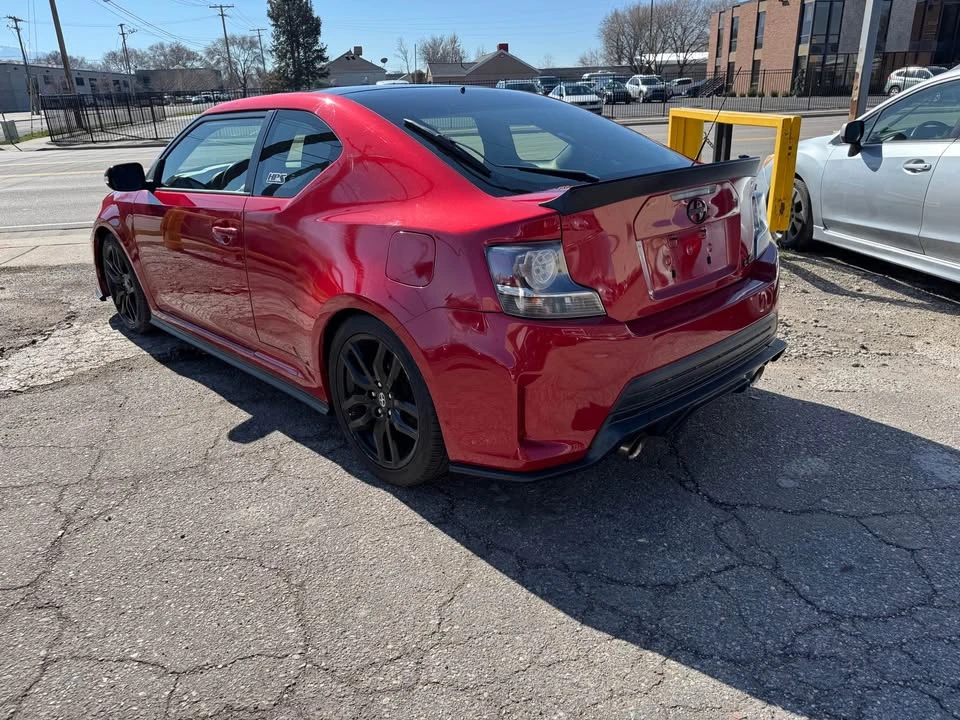 2016 Scion tC - Image 5 of 9