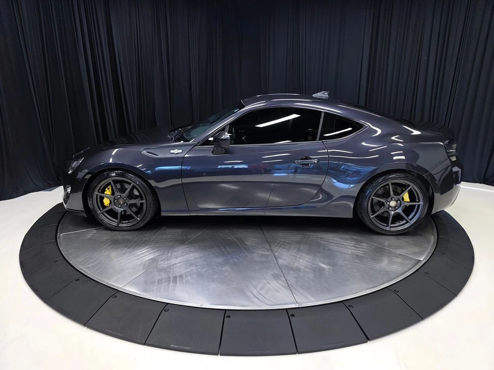 2016 Scion FR-S - Image 10 of 31