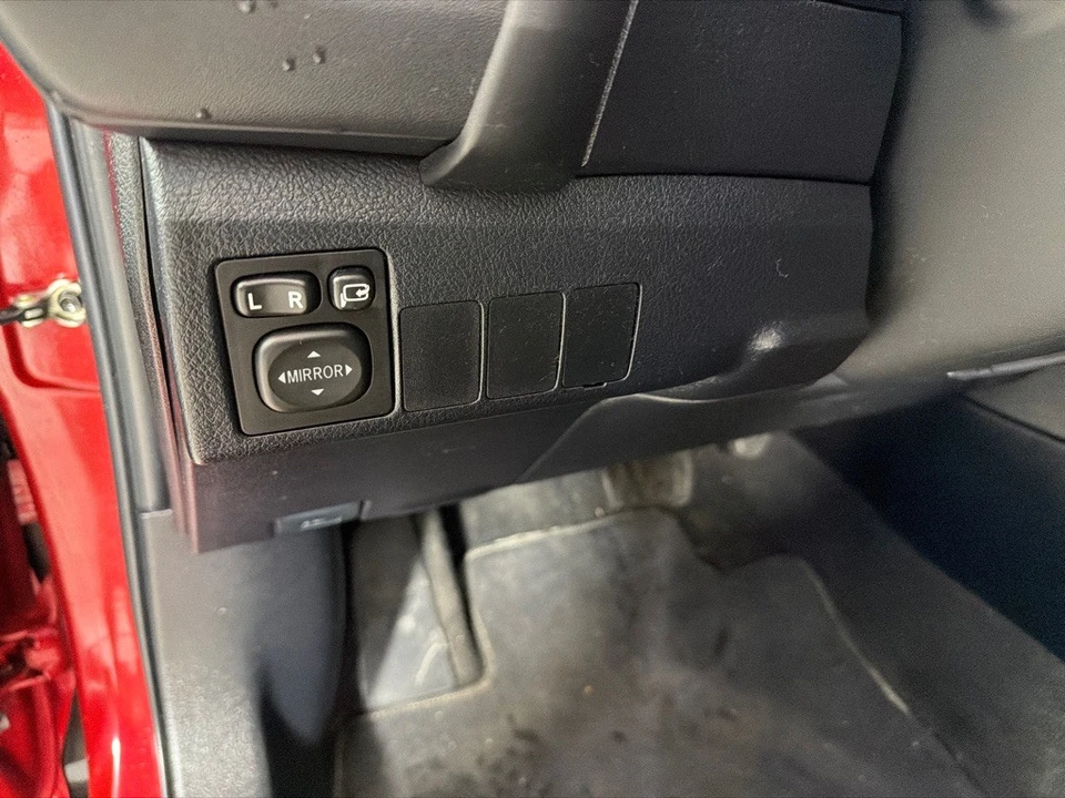 2016 Scion iM - Image 14 of 21