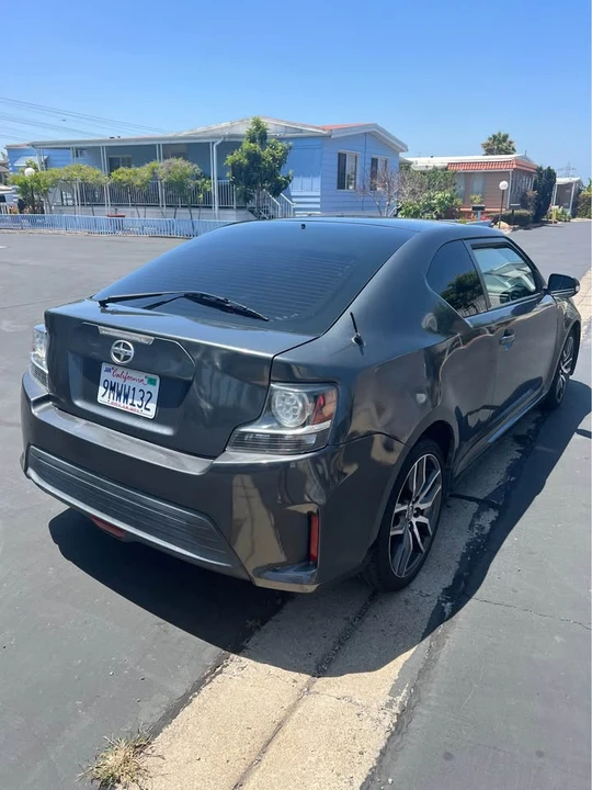 2016 Scion tC - Image 4 of 9