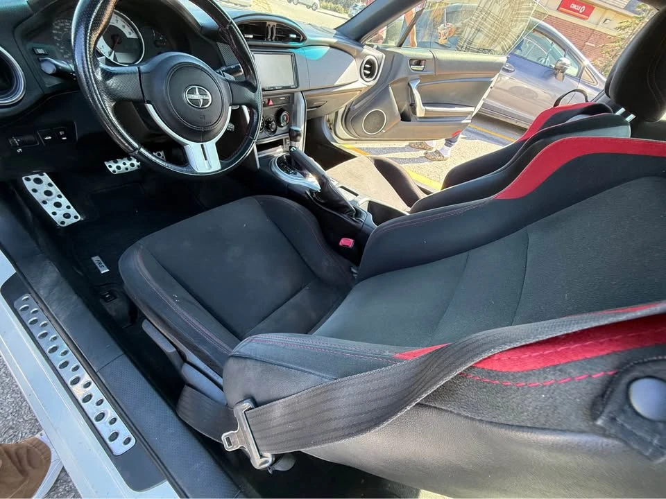 2016 Scion FR-S - Image 5 of 13