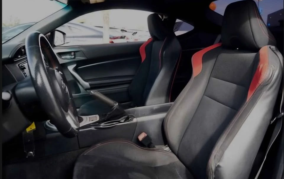 2016 Scion FR-S - Image 4 of 7