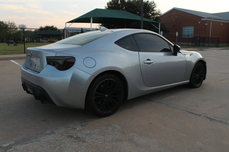 2016 Scion FR-S - Image 6 of 17
