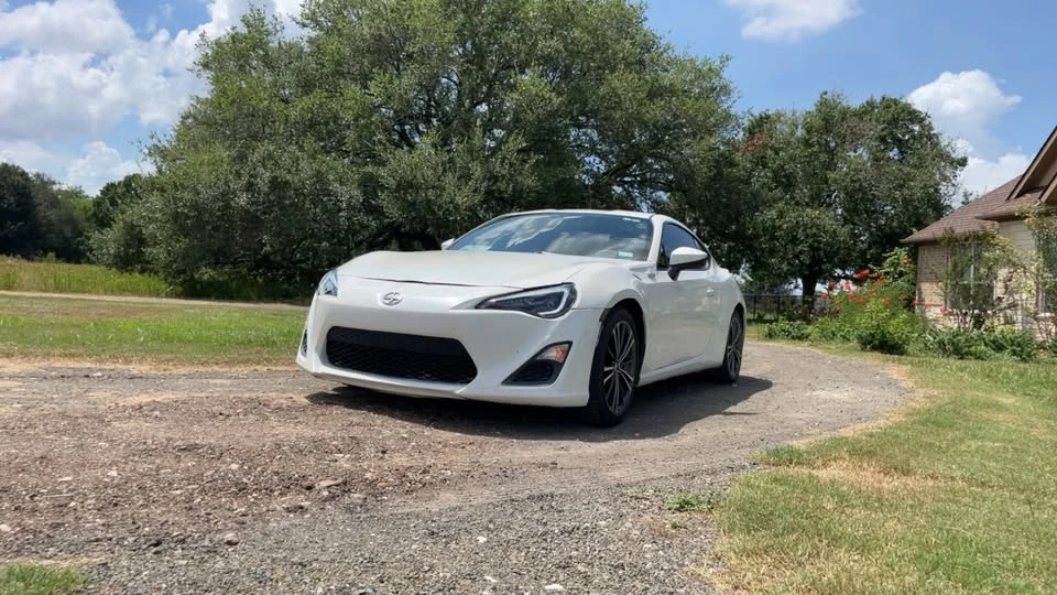 2016 Scion FR-S - Image 4 of 16
