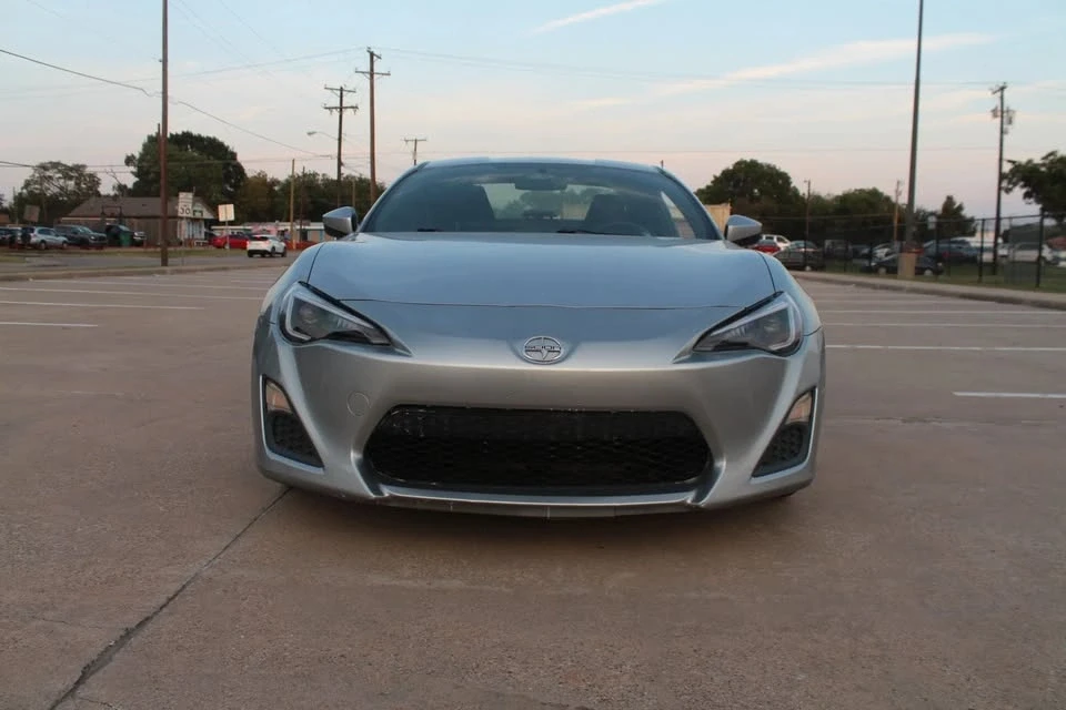 2016 Scion FR-S - Image 2 of 17