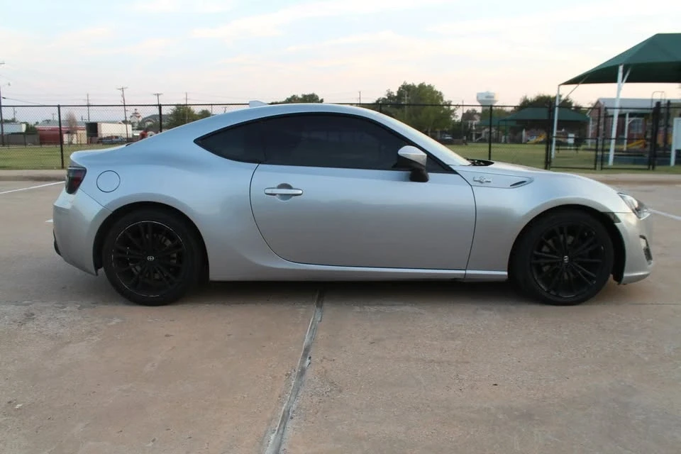 2016 Scion FR-S - Image 5 of 17