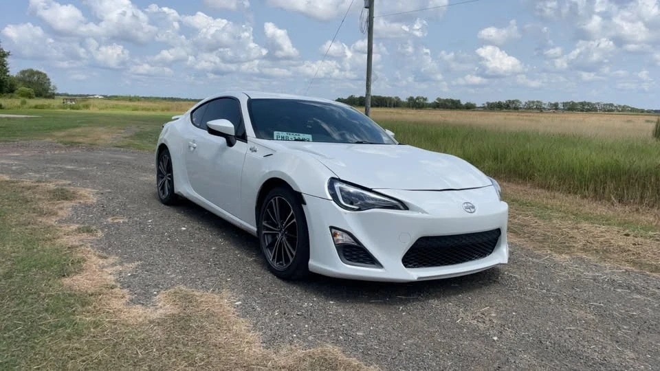 2016 Scion FR-S - Image 6 of 16