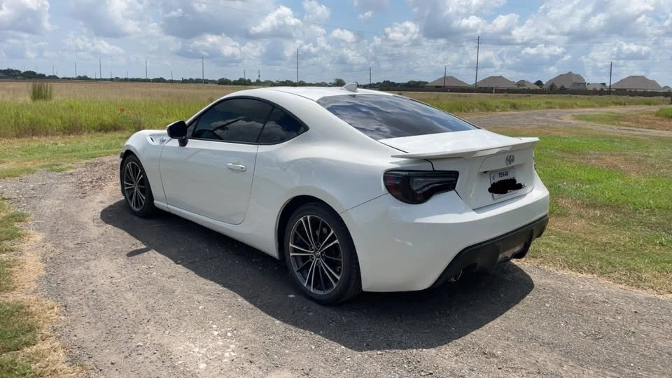 2016 Scion FR-S - Image 2 of 16