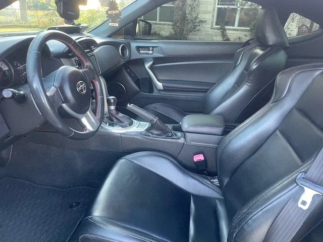 2016 Scion FR-S - Image 10 of 16